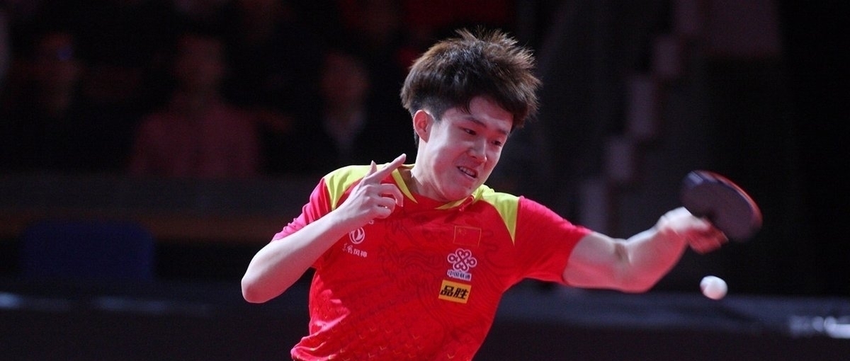 并亲吻冰面 并亲吻冰面